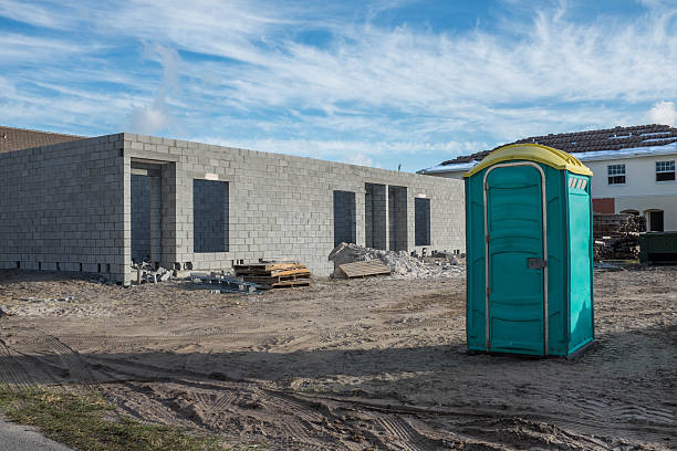 Professional porta potty rental in Albion, IL